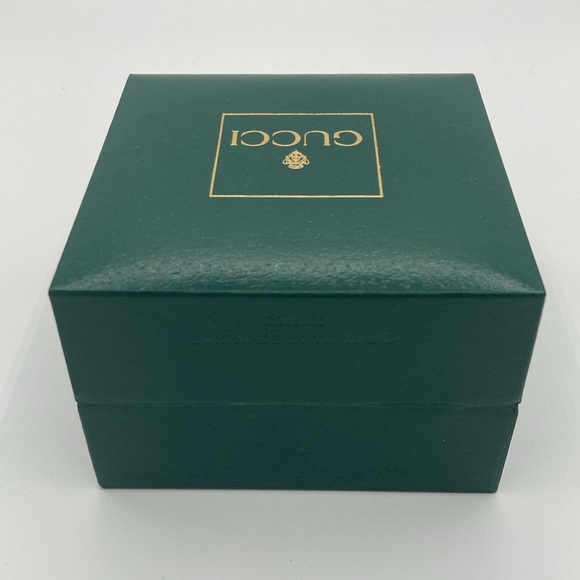 Vintage GUCCI Swiss Made Gold watch with Black/Red Bands w/ Original Boxes -HOT! - Picture 6 of 14